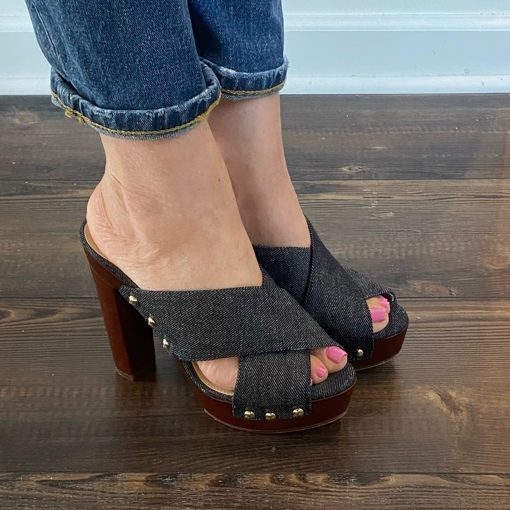 Vince Camuto Blue Denim Heels Platforms Platform Sandals Studs Wooden.